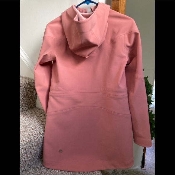 lululemon RepelShell Rain Jacket - Picture 3 of 4